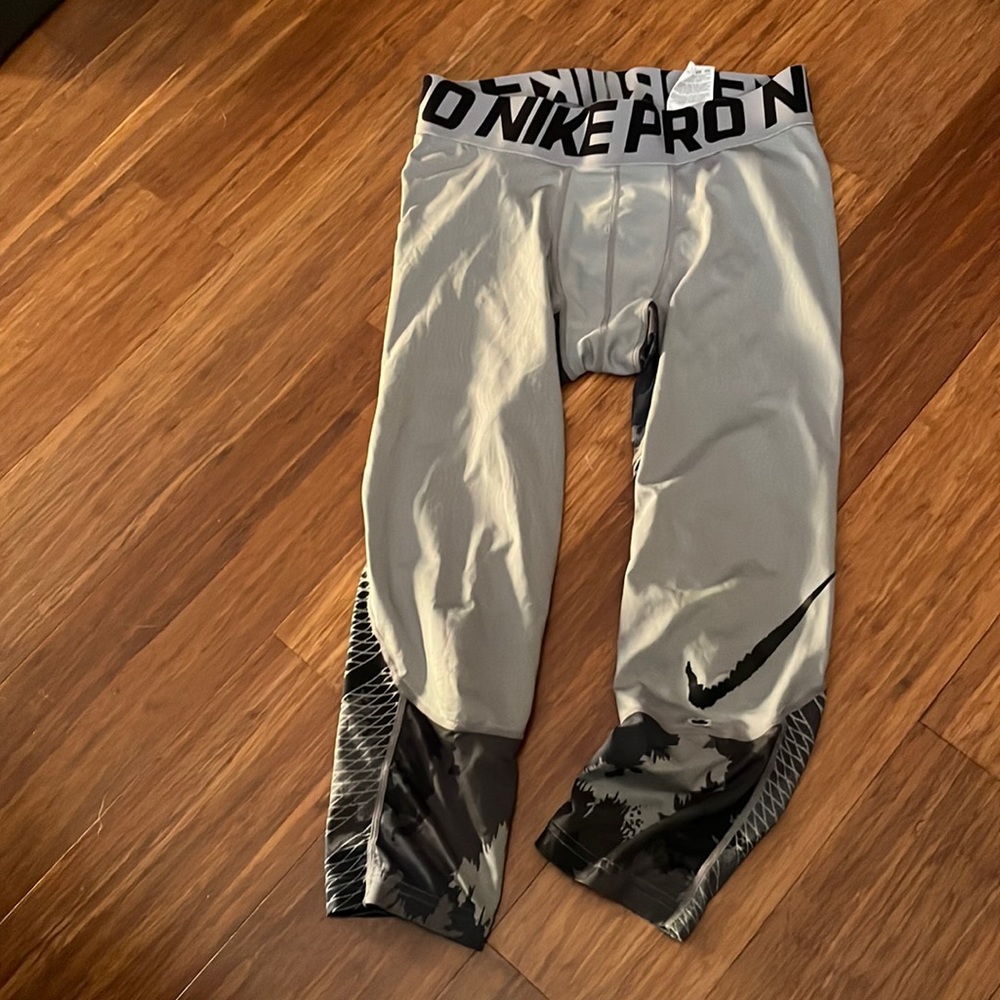 Nike pro hyper cool tights